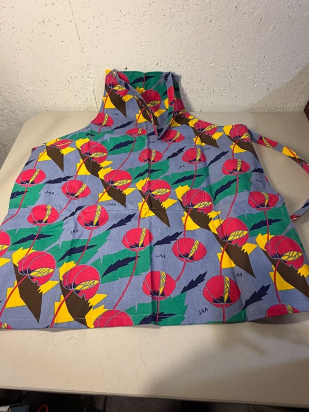 Japan Asians Airline  JAA Flight Attendant Floral Apron New RARE